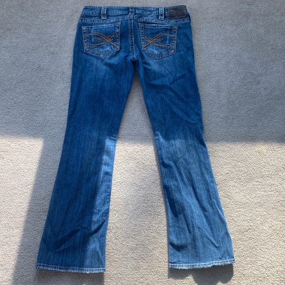 Silver Jeans - Picture 2 of 2